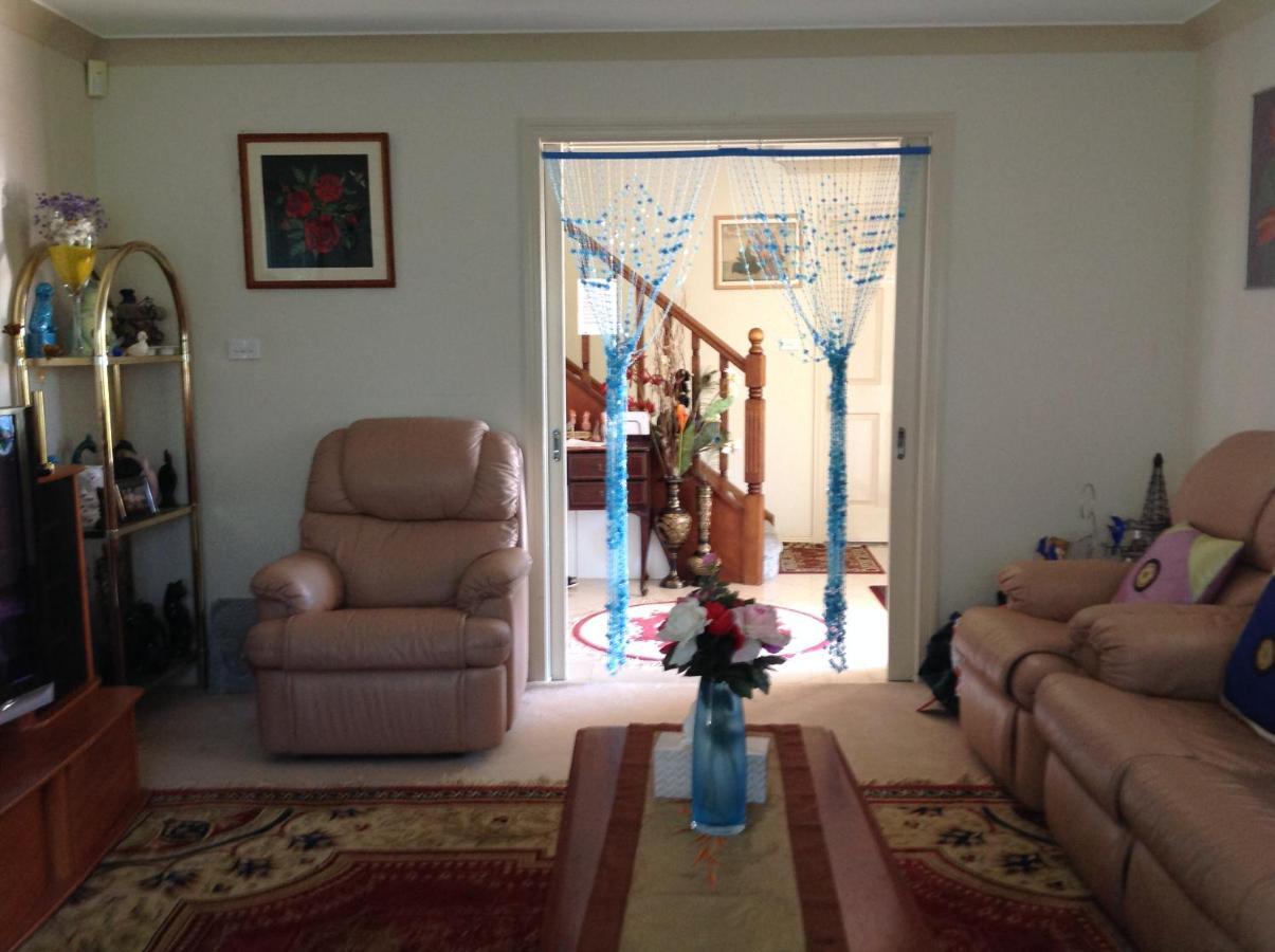 קנברה A Home Away From Home מראה חיצוני תמונה