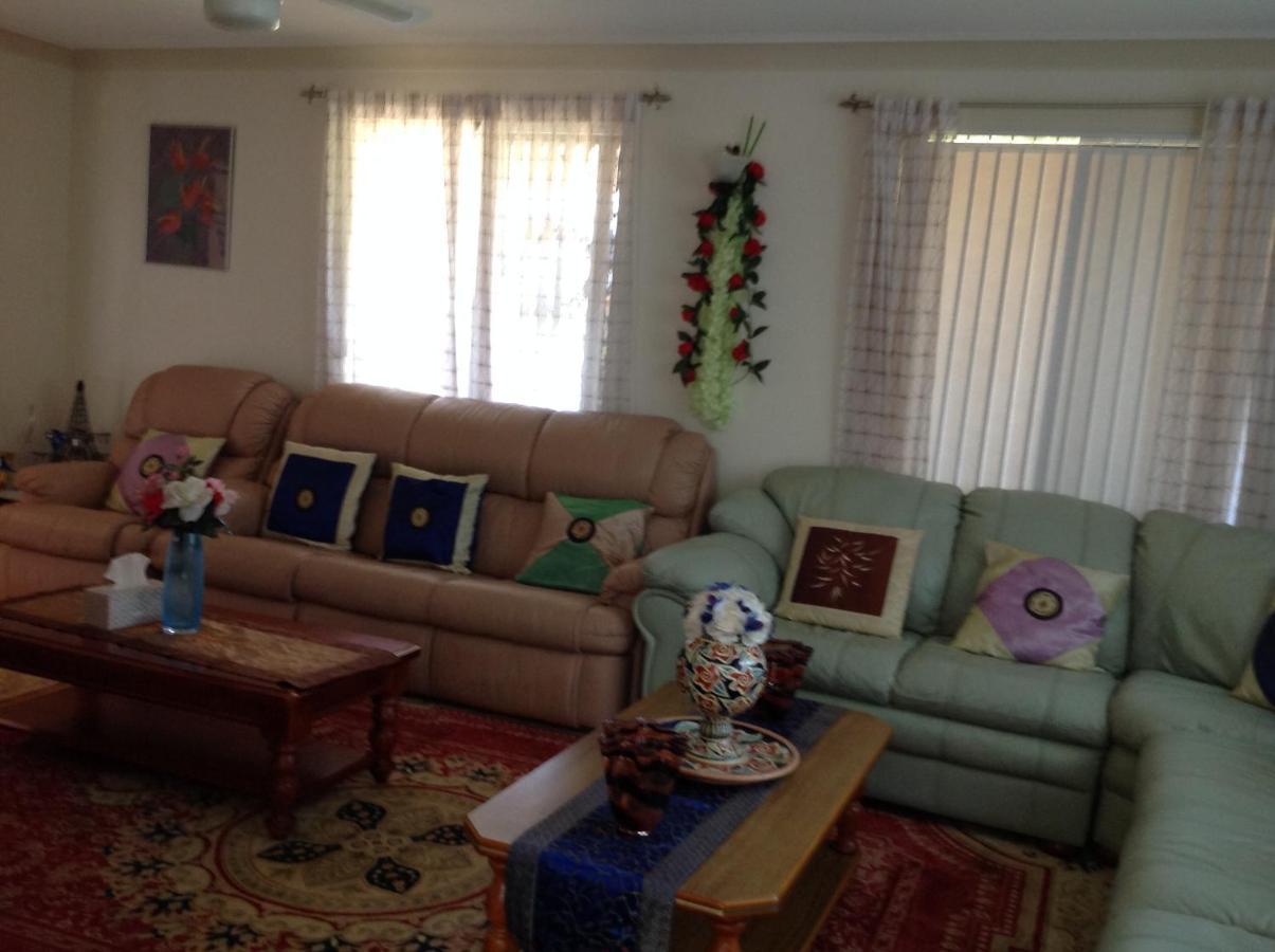 קנברה A Home Away From Home מראה חיצוני תמונה